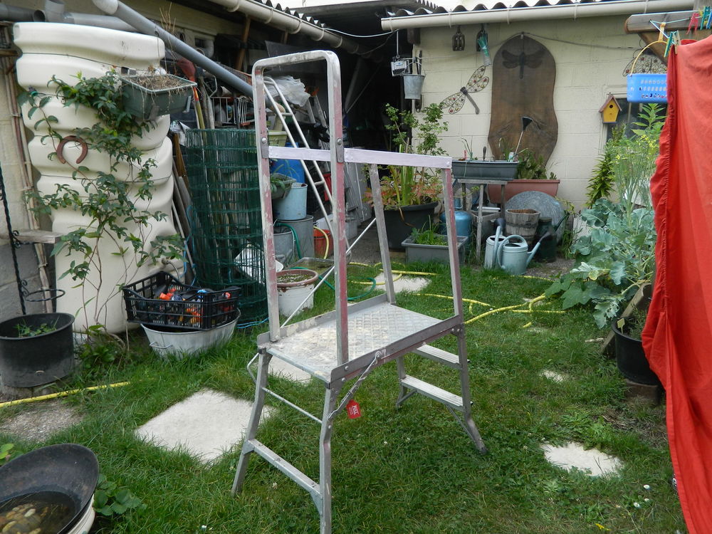 plateau de bricolage pliable 40 Montfermeil (93)