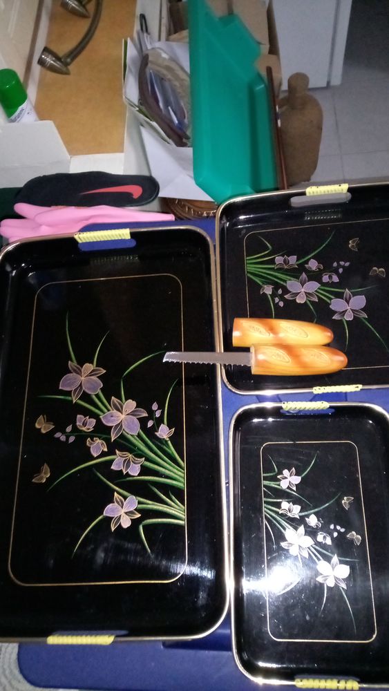  3 Plateau chinois avec couteau a pain 5 Charleville-M�zi�res (08)