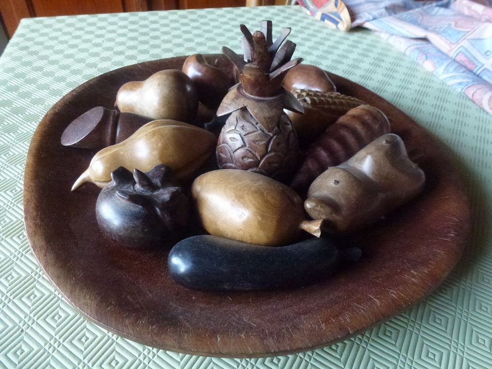 PLATEAU et 14 fruits en bois exotique 0 Saint-Geoire-en-Valdaine (38)