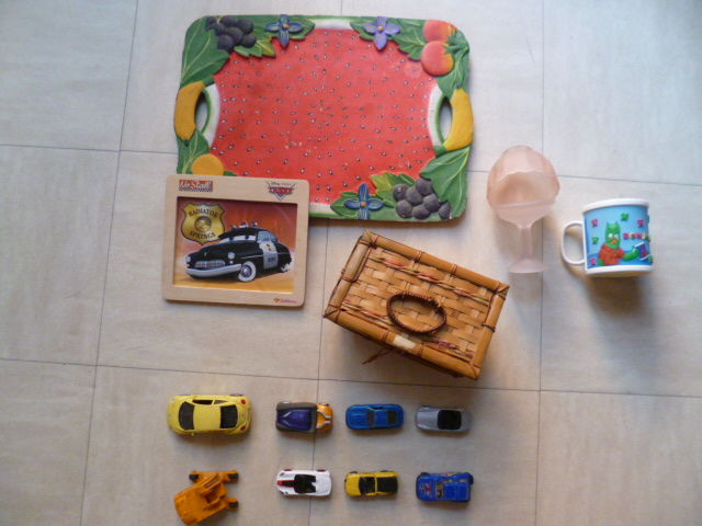 plateau /miroir, plateau bois sculpt�, voitures miniatures 2 Martigues (13)