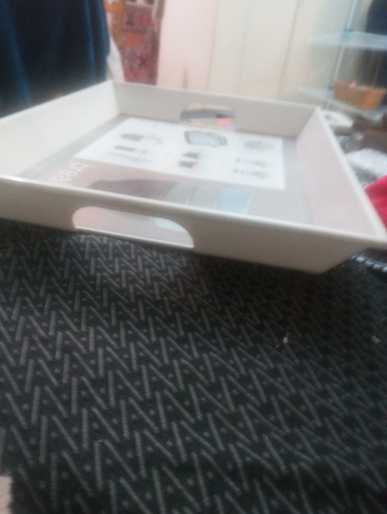 plateau en plastique avec des poign�es 10 Guyancourt (78)