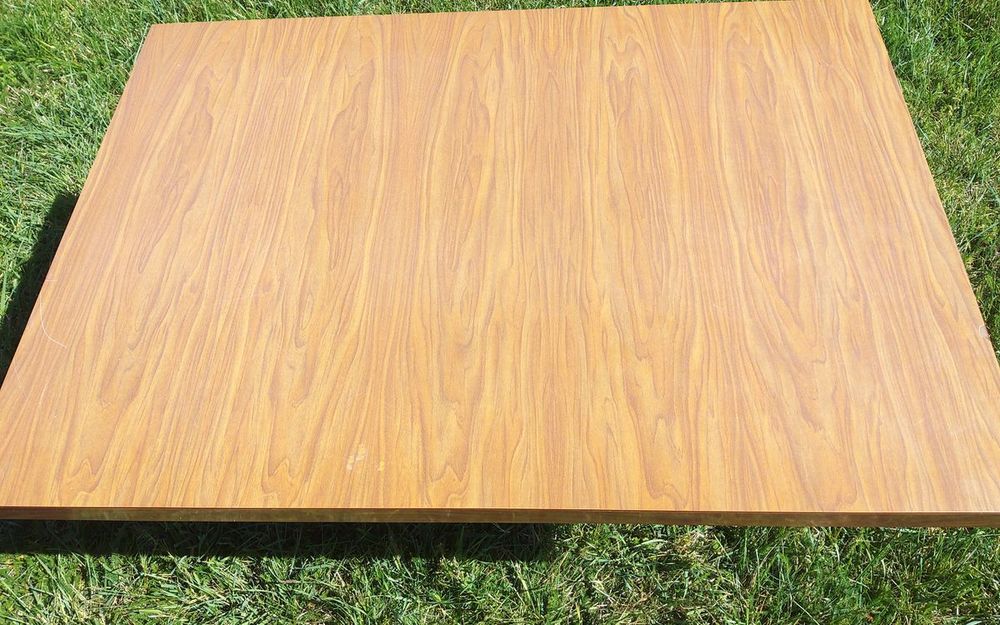Plateau de table en formica 73 Issoire (63)