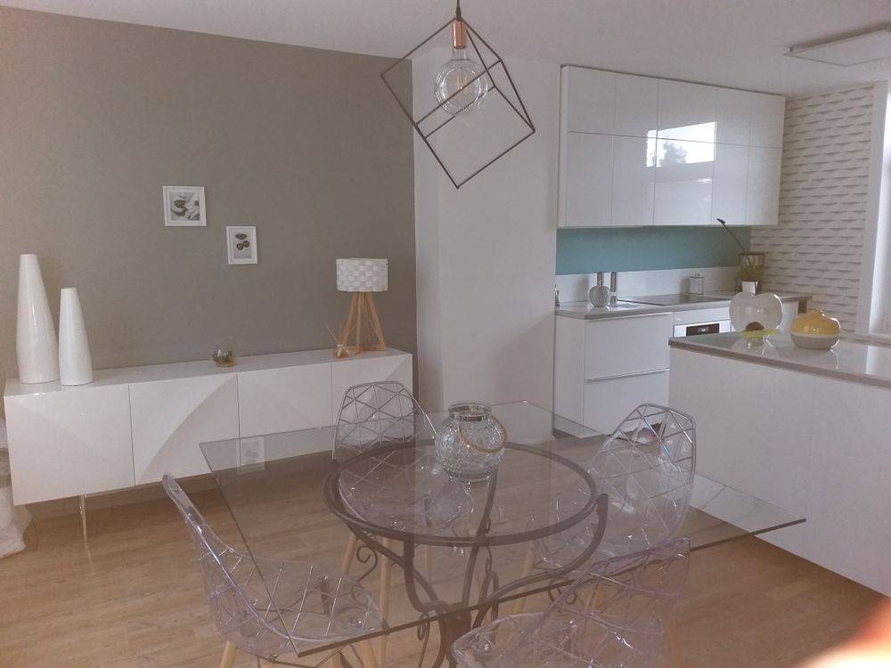 , plateau de table en verre tremp� 130x130 40 Armenti�res (59)