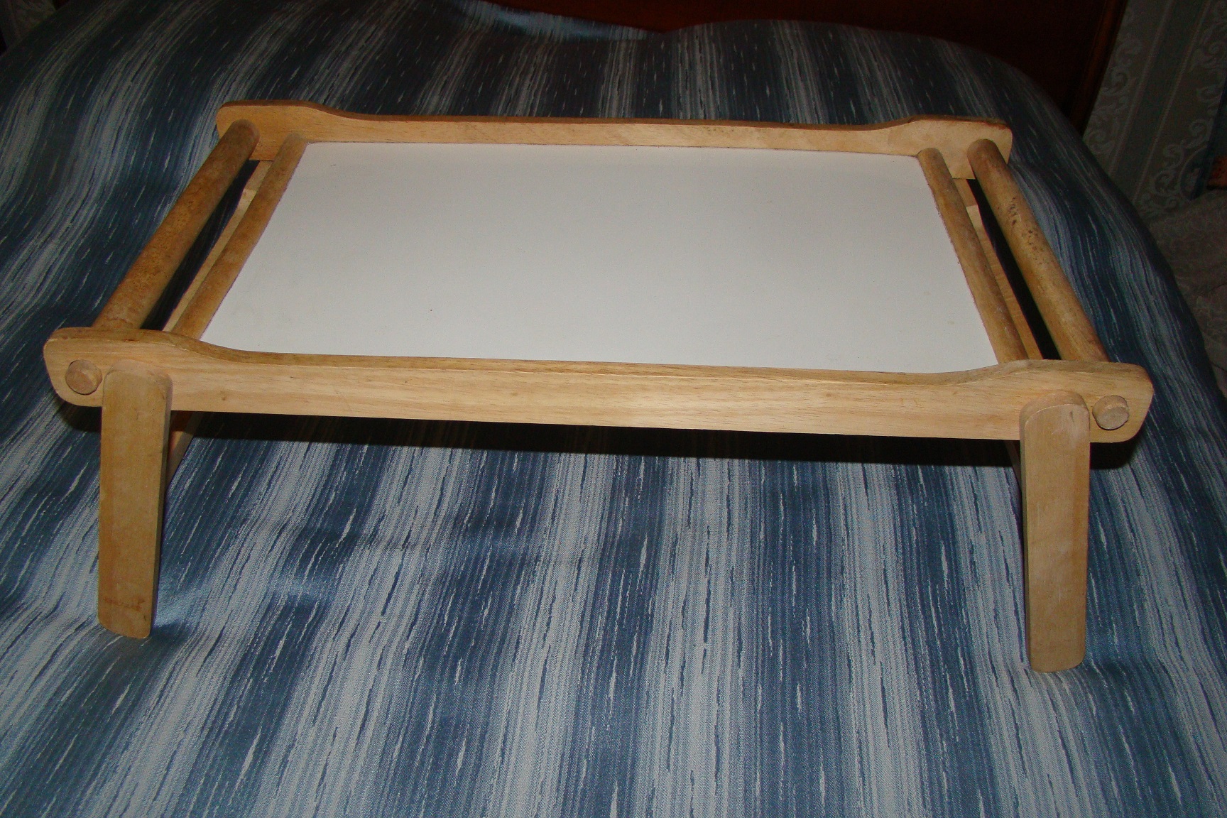 Plateau / Tablette de lit pliable Becquet 20 Gargenville (78)