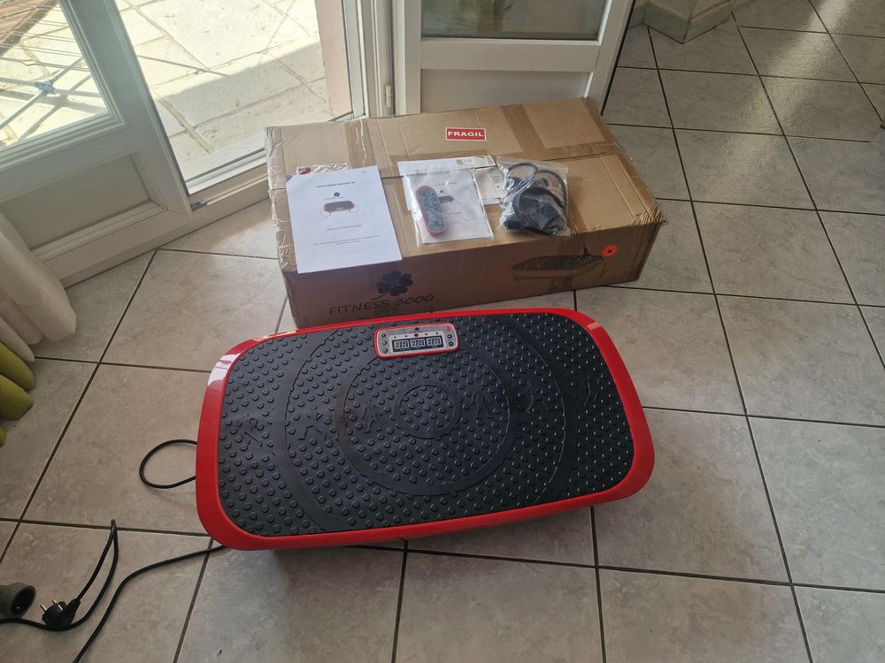 Plateforme vibrante 3D Fitness 3000 100 Istres (13)