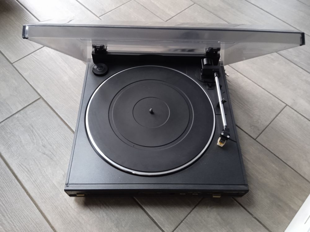 platine vinyl 33 tours THOMSON 80 Saint-Hilaire-du-Maine (53)