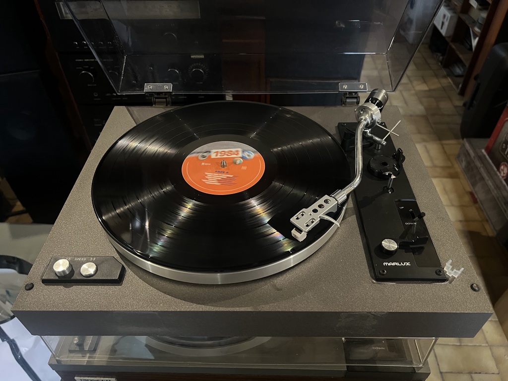Platine vinyle Marlux avec couvercle 130 Dampleux (02)
