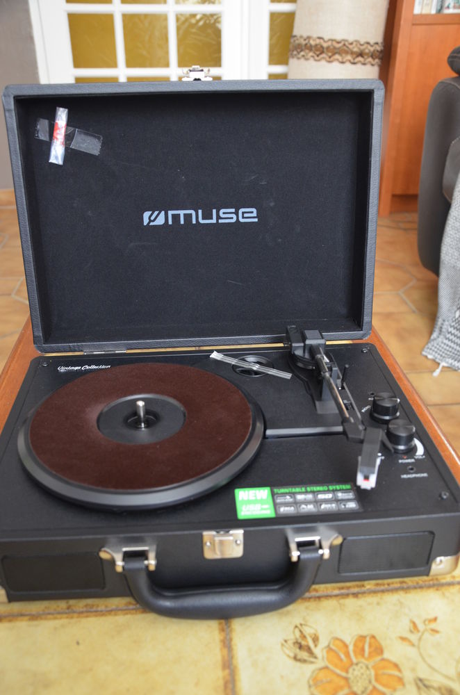 PLATINE VINYLE ST�R�O MT-101 LT servi 1fois 30 Brumath (67)