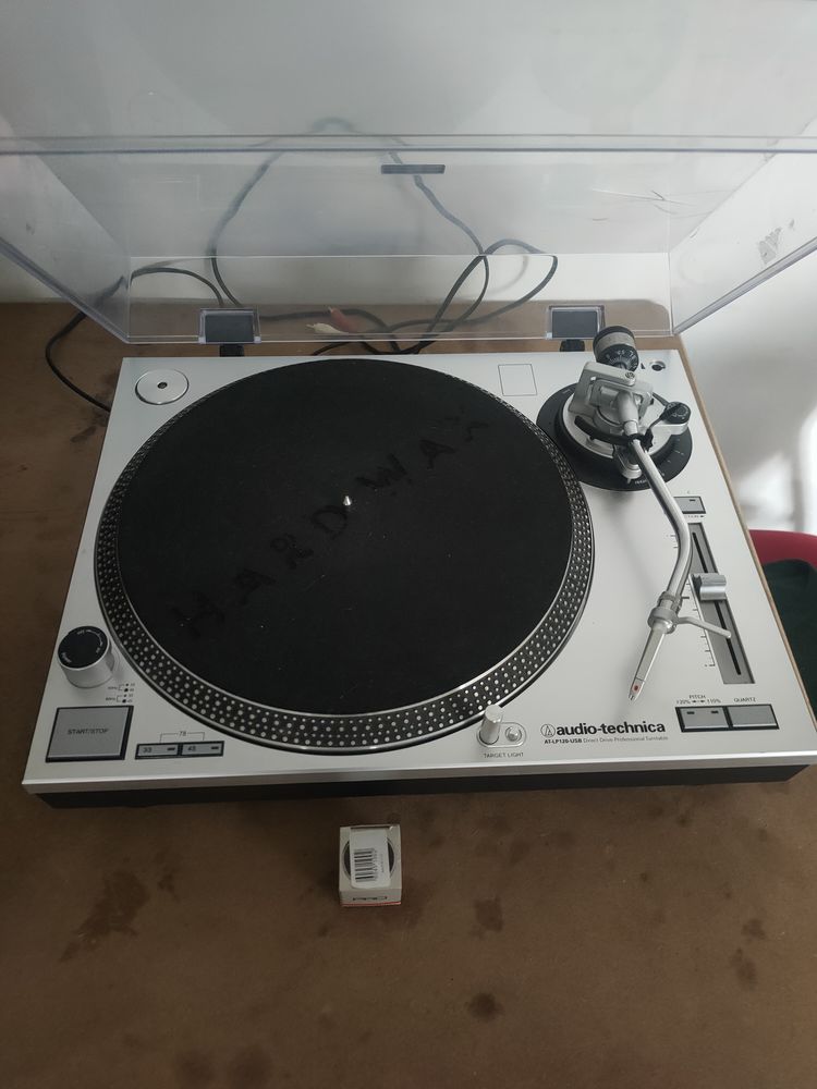 Platine vinyle 900 La Mulati�re (69)