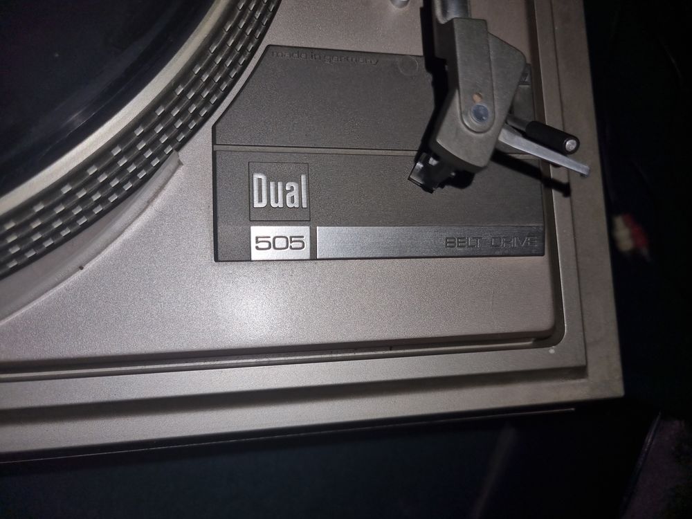 Platine vinyles Dual 50 Le Chaffard (38)
