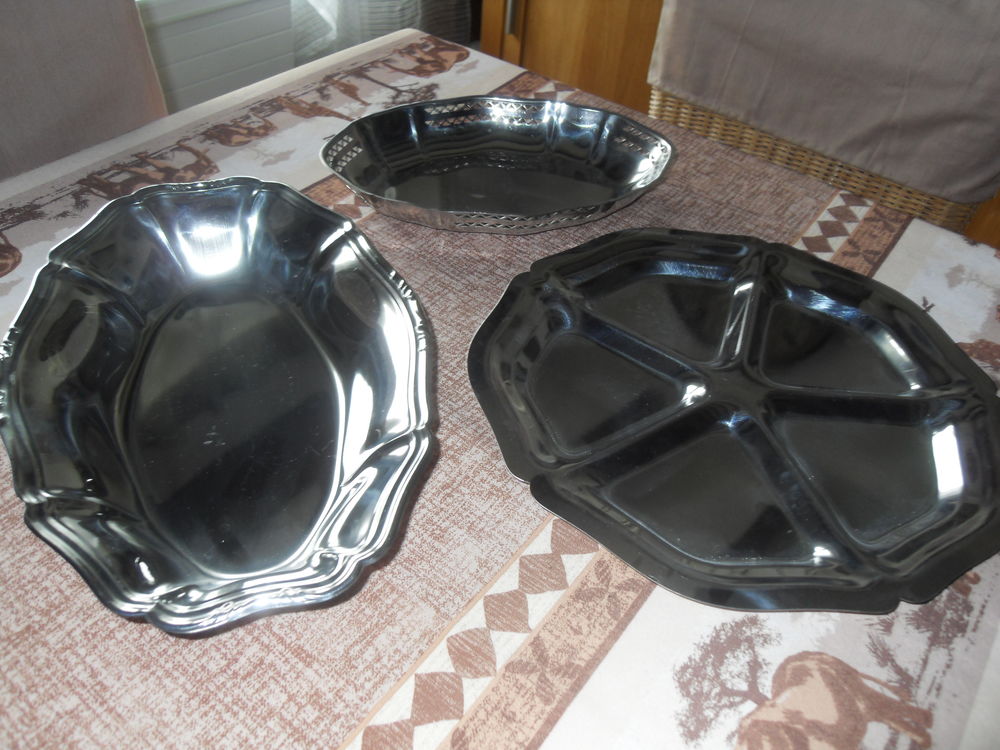 LOT DE 3 PLATS INOX 4 Ath�e-sur-Cher (37)