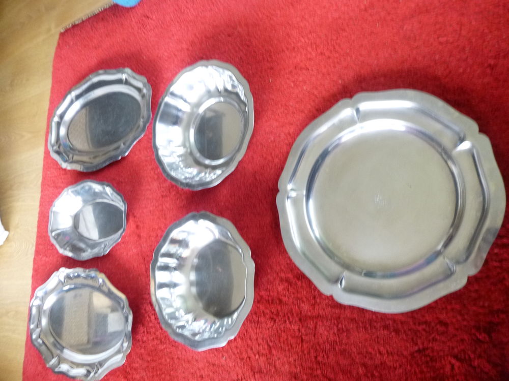 Lot de 6 plats en inox 10 Alen�on (61)