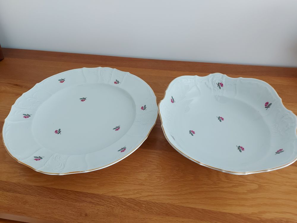 2 plats en porcelaine blanche motifs cerises 60 Monts�rs (53)