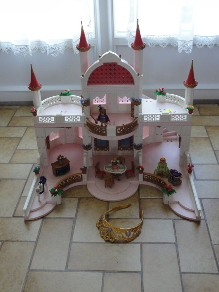 Playmobil 4250 Ch�teau Princesse en parfait �tat 65 B�gles (33)