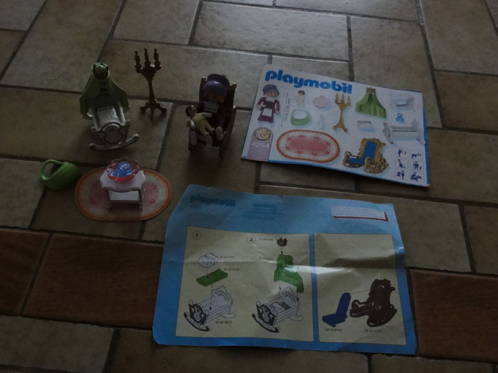  Playmobil 4254 Chambre b�b� avec sa nourrice 9 B�gles (33)