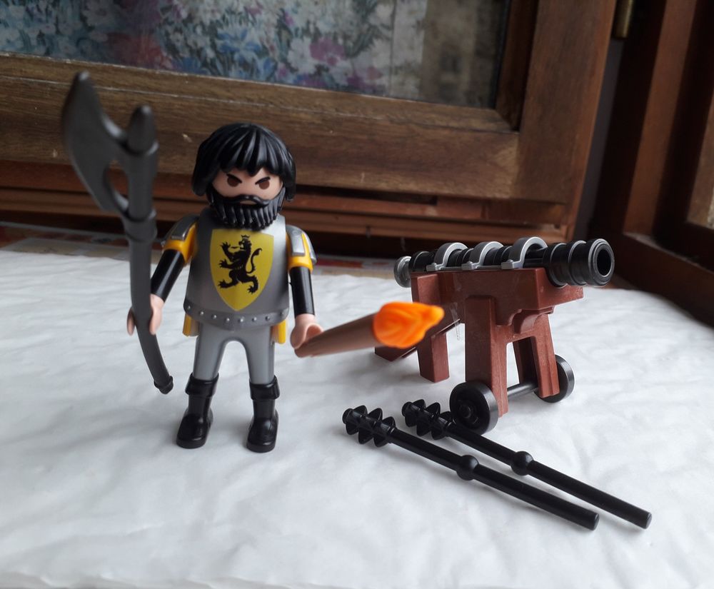 PLAYMOBIL 4870 Canonnier des chevaliers du lion 8 Limoges (87)
