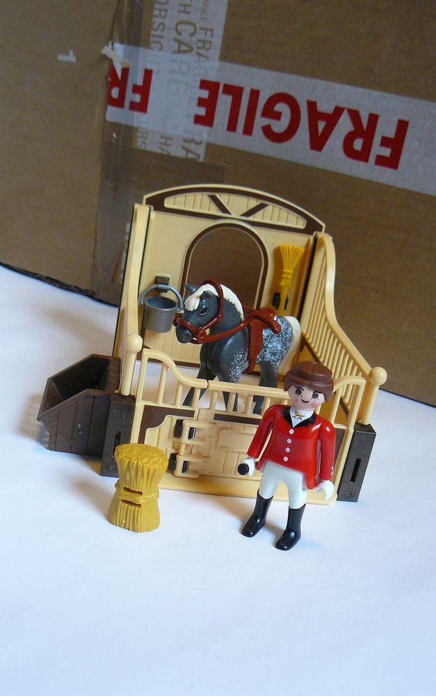 Playmobil set 5110 : Cheval Trakehner et cavali�re 10 Argenteuil (95)