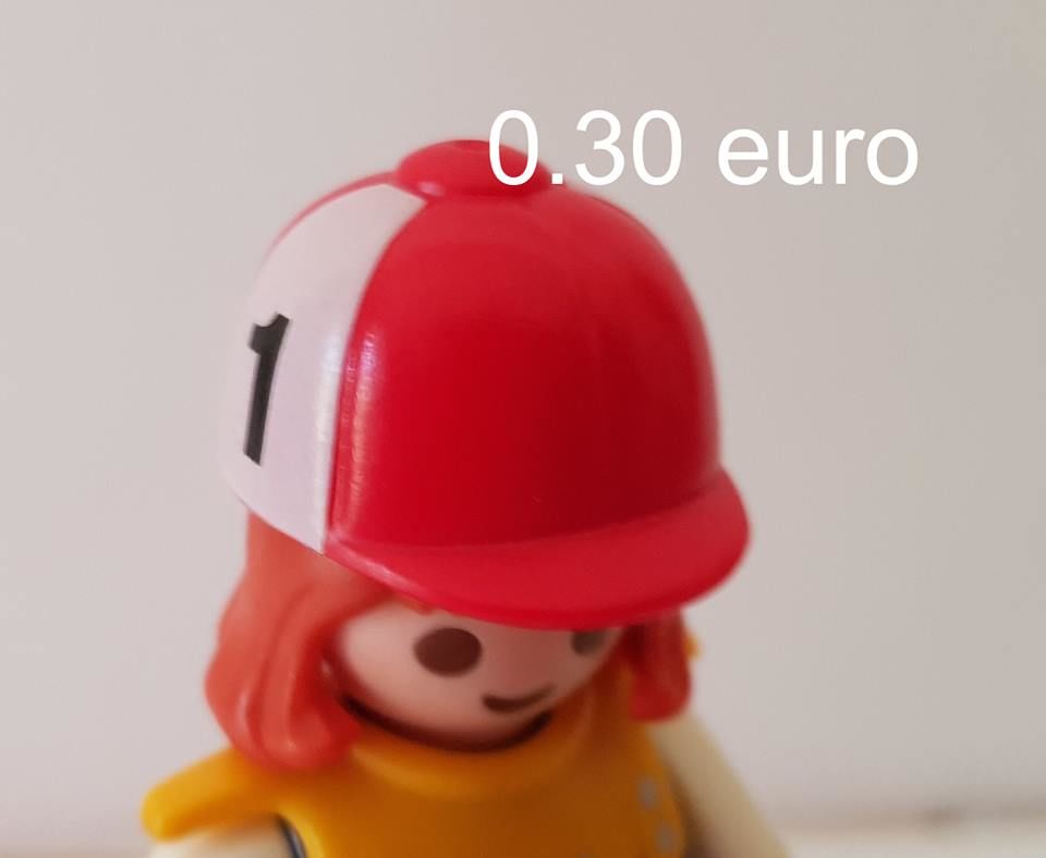 Playmobil   casque jockey    pour personnage  0.30 euro
0 Marseille 9 (13)