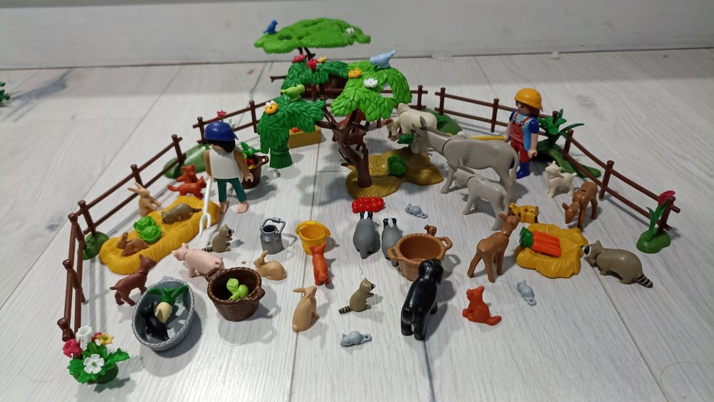 playmobil country
N� 6133 10 Grand-Charmont (25)
