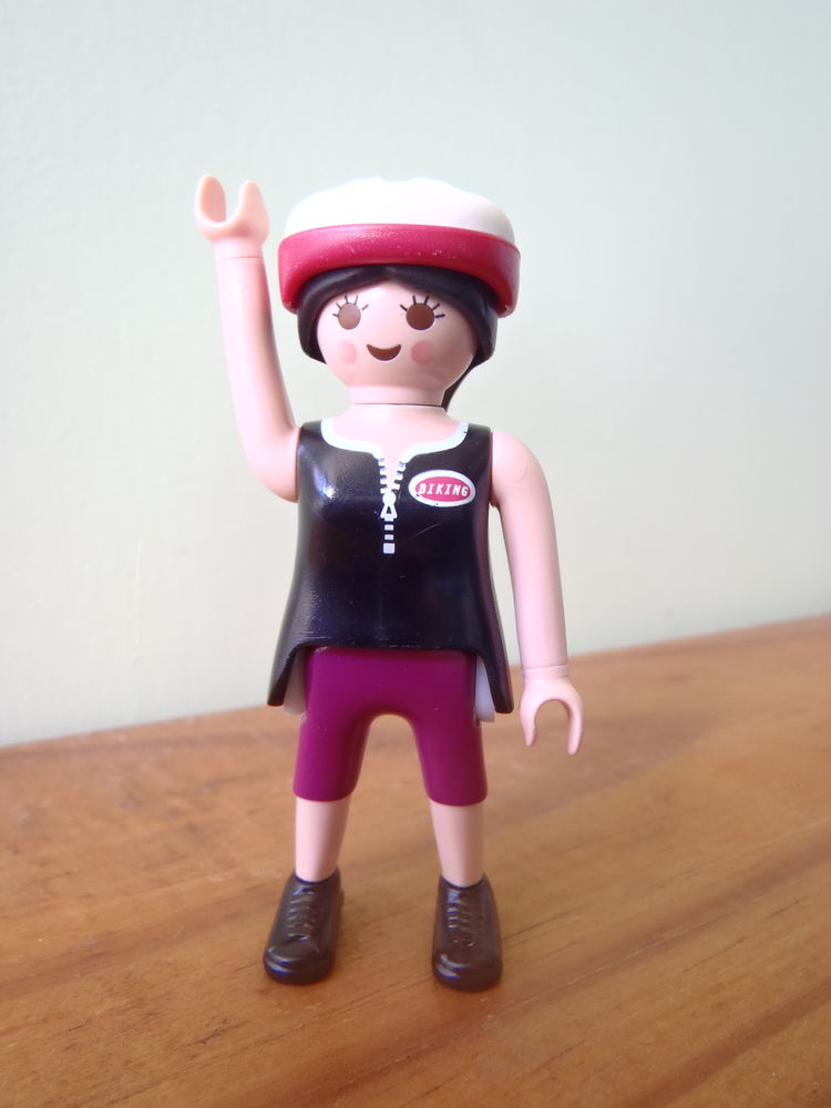 Playmobil  : cycliste VTT :  r�f 4743 ( Personnage ) 2 Limoges (87)