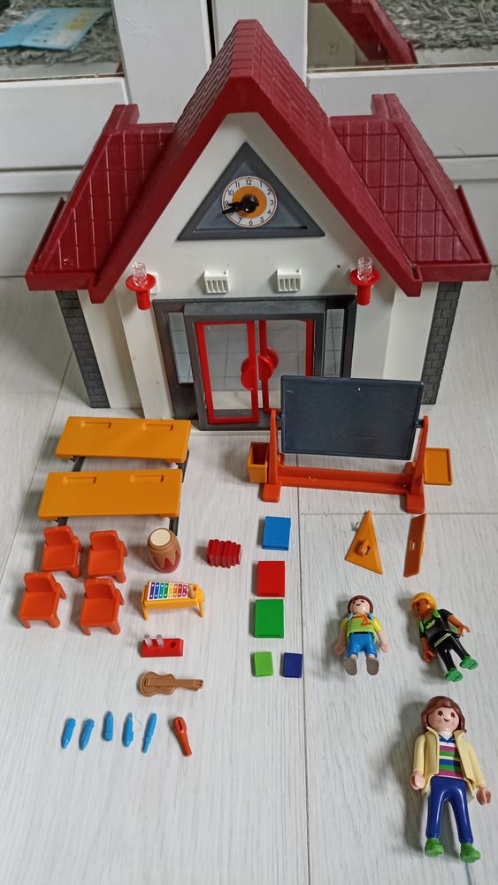 Playmobil �cole
N� 6865 25 Grand-Charmont (25)