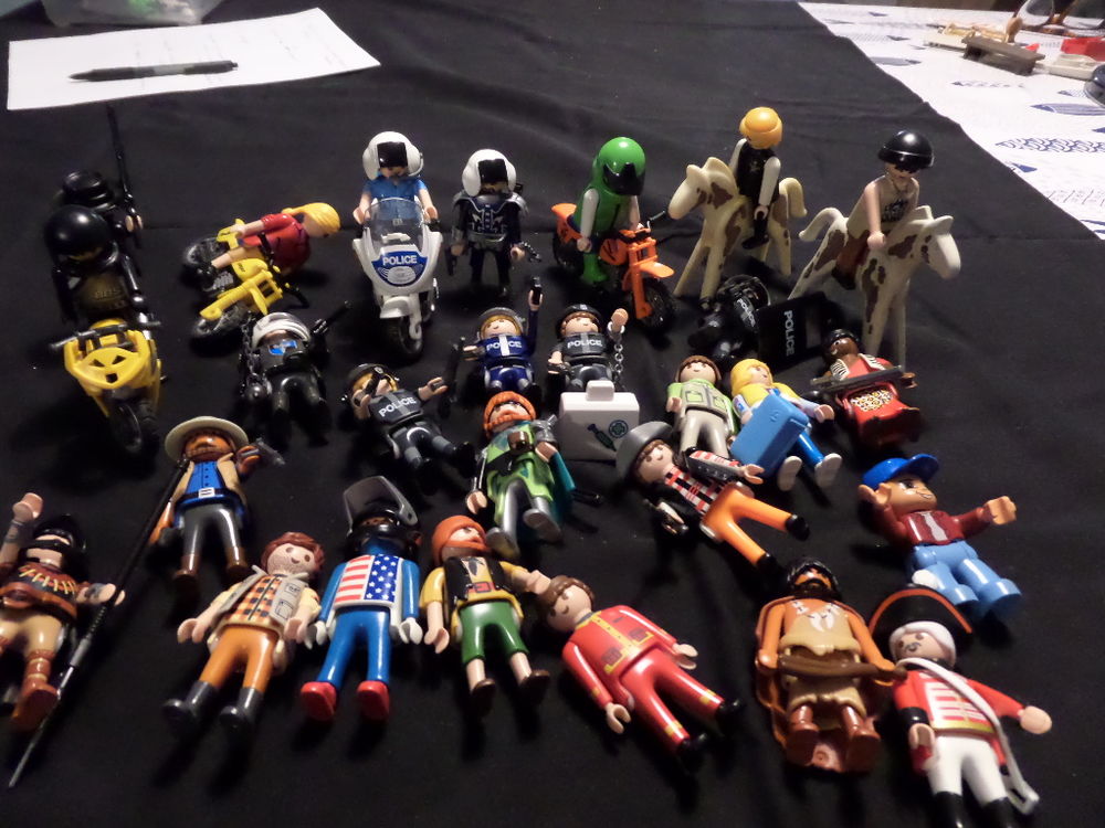 PLAYMOBIL MOTOS PERSONNAGES ANIMAUX 15 Audresselles (62)