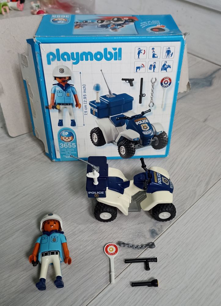 playmobil police
N� 3655
15 Grand-Charmont (25)