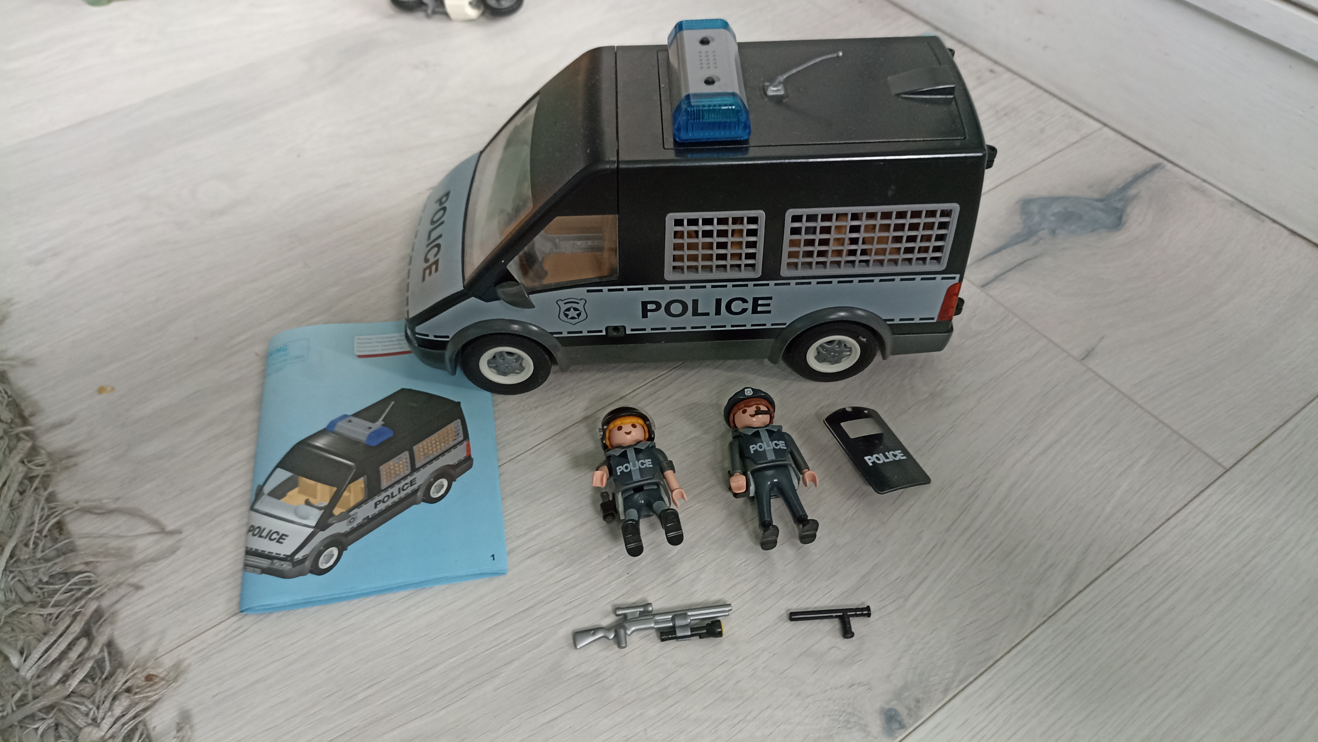 playmobil police
N� 6043 25 Grand-Charmont (25)
