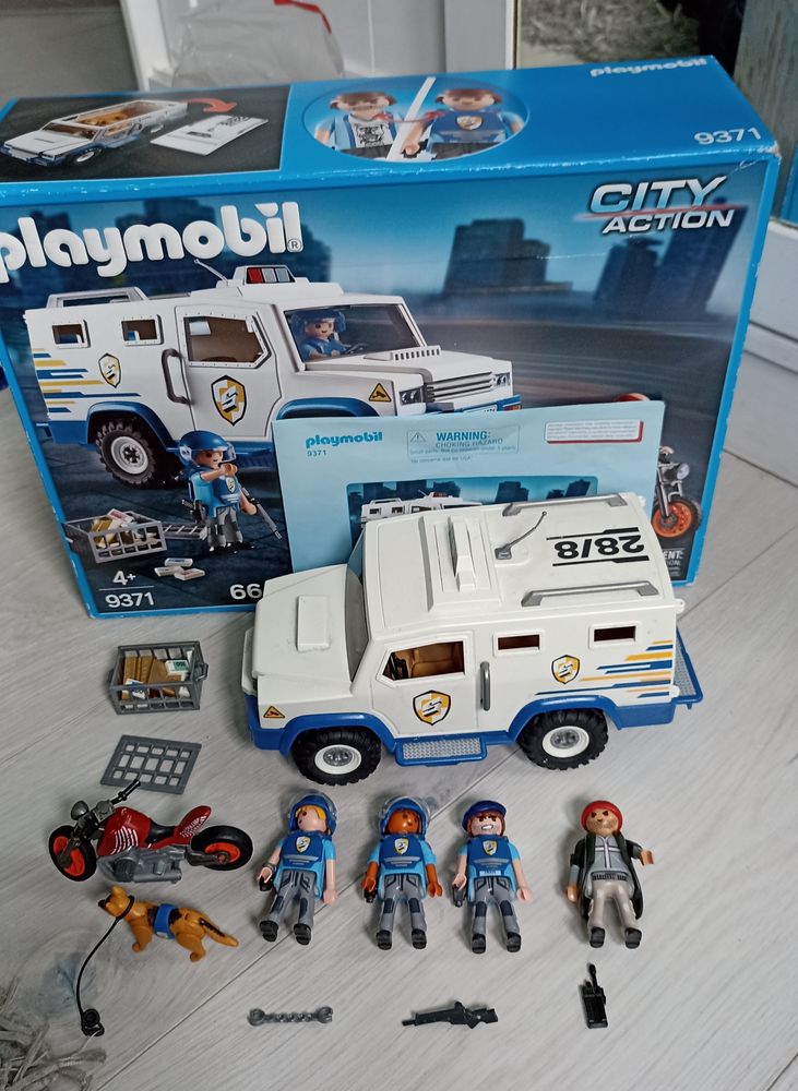 playmobil police
N� 9371
30 Grand-Charmont (25)