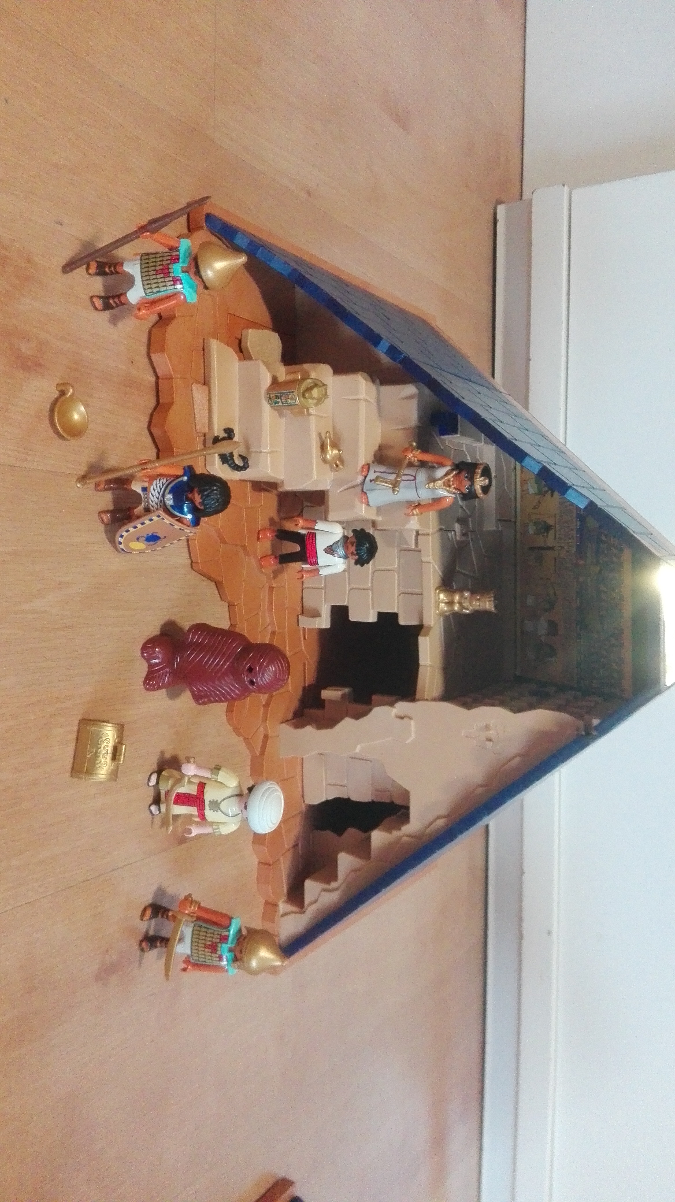 Playmobil, la pyramide d'Egypte avec des compl�ments 35 Espagne