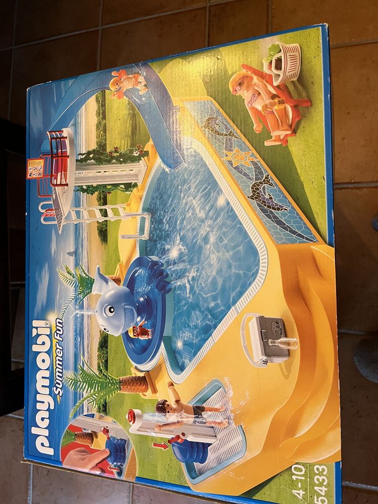 Playmobil. Summer fun, piscine. 6 Amn�ville (57)