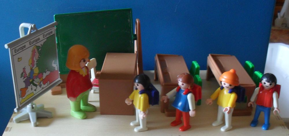 Playmobil th�me Ecole 30 Montreuil (93)