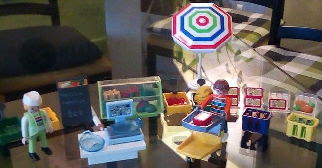 Playmobil Vendeuse/Etalages 20 Ch�nehutte-Tr�ves-Cunault (49)