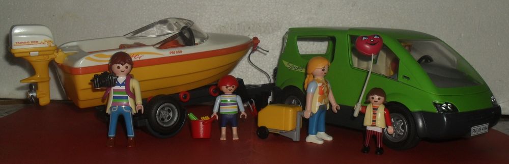 Playmobil Voiture Remorque et Hors-bord 25 Montreuil (93)