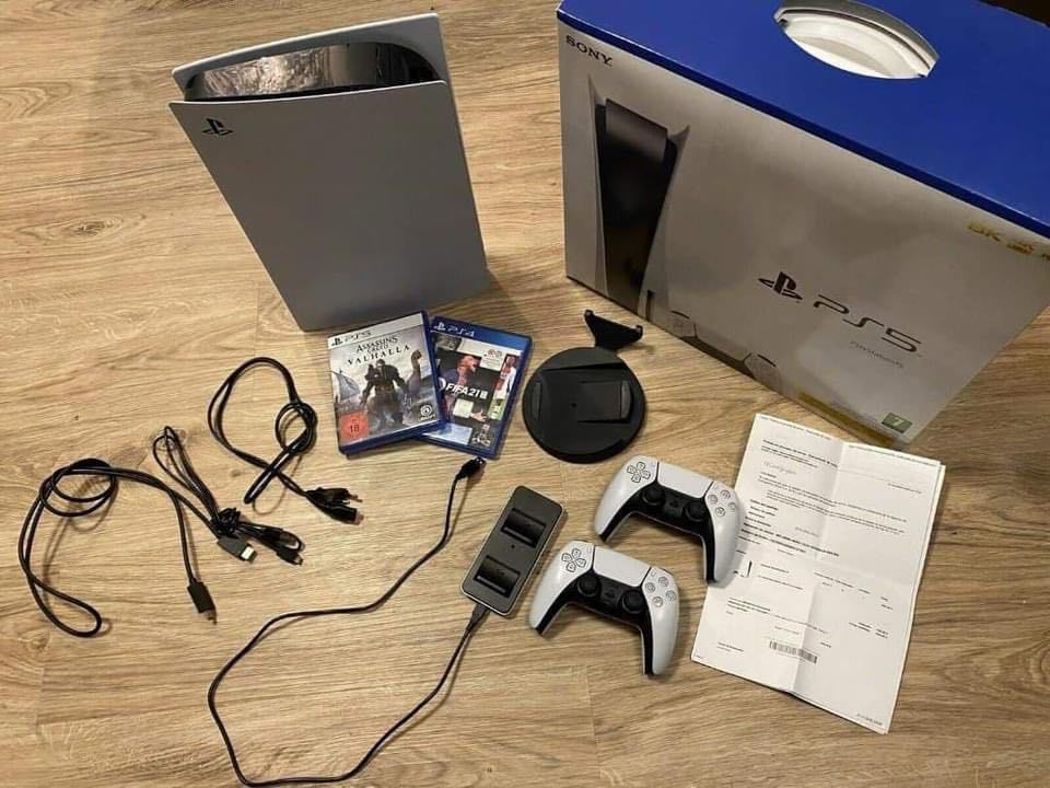 Playstation 5 465 Paris 1 (75)