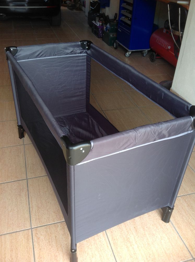 lit pliant et deux matelas 50 Montady (34)