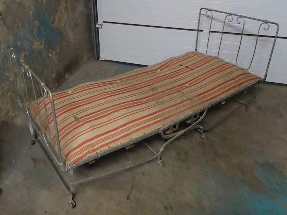 Lit  Pliant en  Fer Forg� 40 Calais (62)