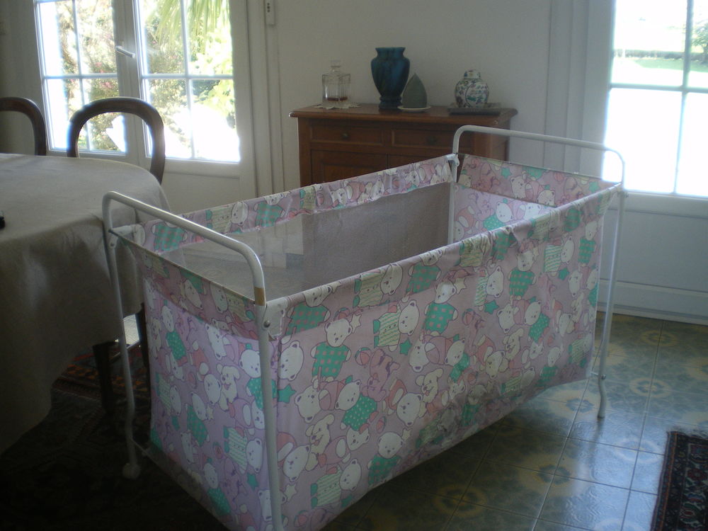  lit pliant pour b�b� avec sommier et matelas 15 Laloub�re (65)