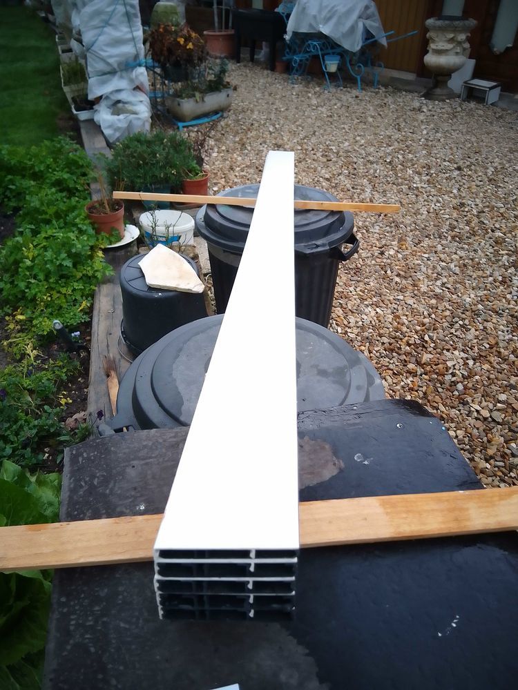 plinthe �lectrique en PVC blanche 30 Neuvy-sur-Loire (58)