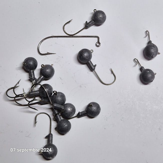 lot de 12 plombs pour leurres souples neufs (poids 10, 10 Saumur (49)