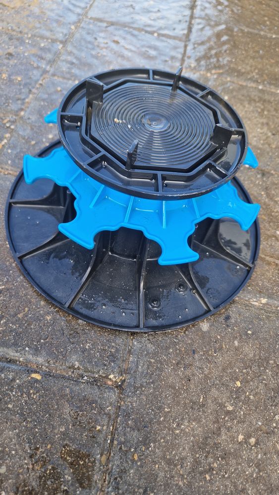 Plots terrasse r�glable 1 Pia (66)