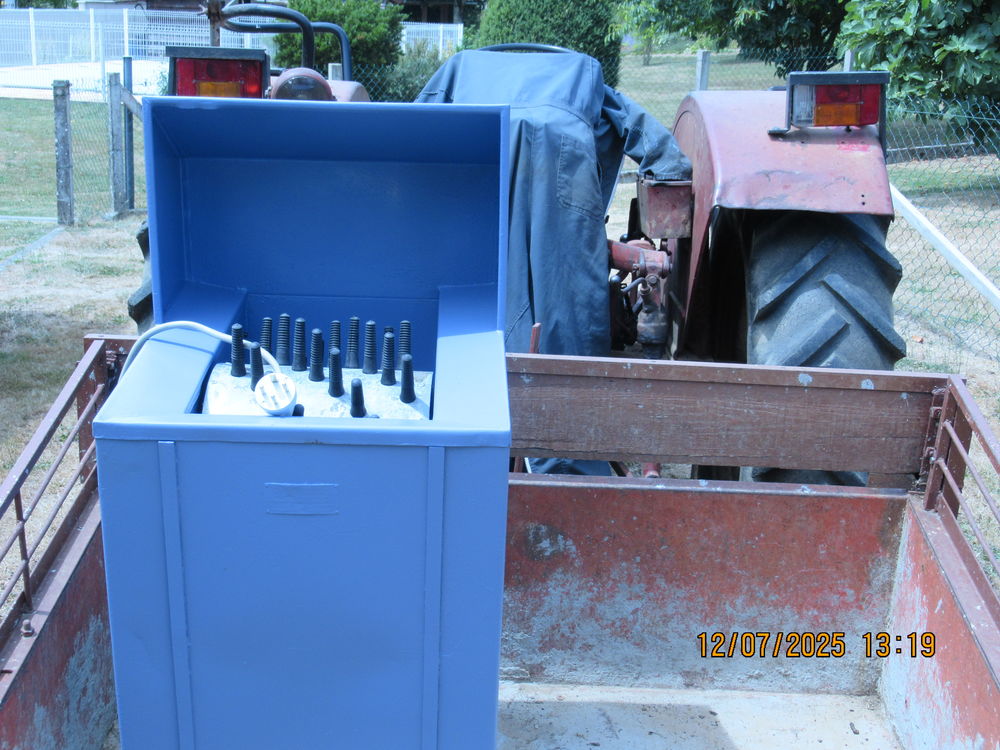 PLUMEUSE POUR VOLAILLES 0 Lanouaille (24)