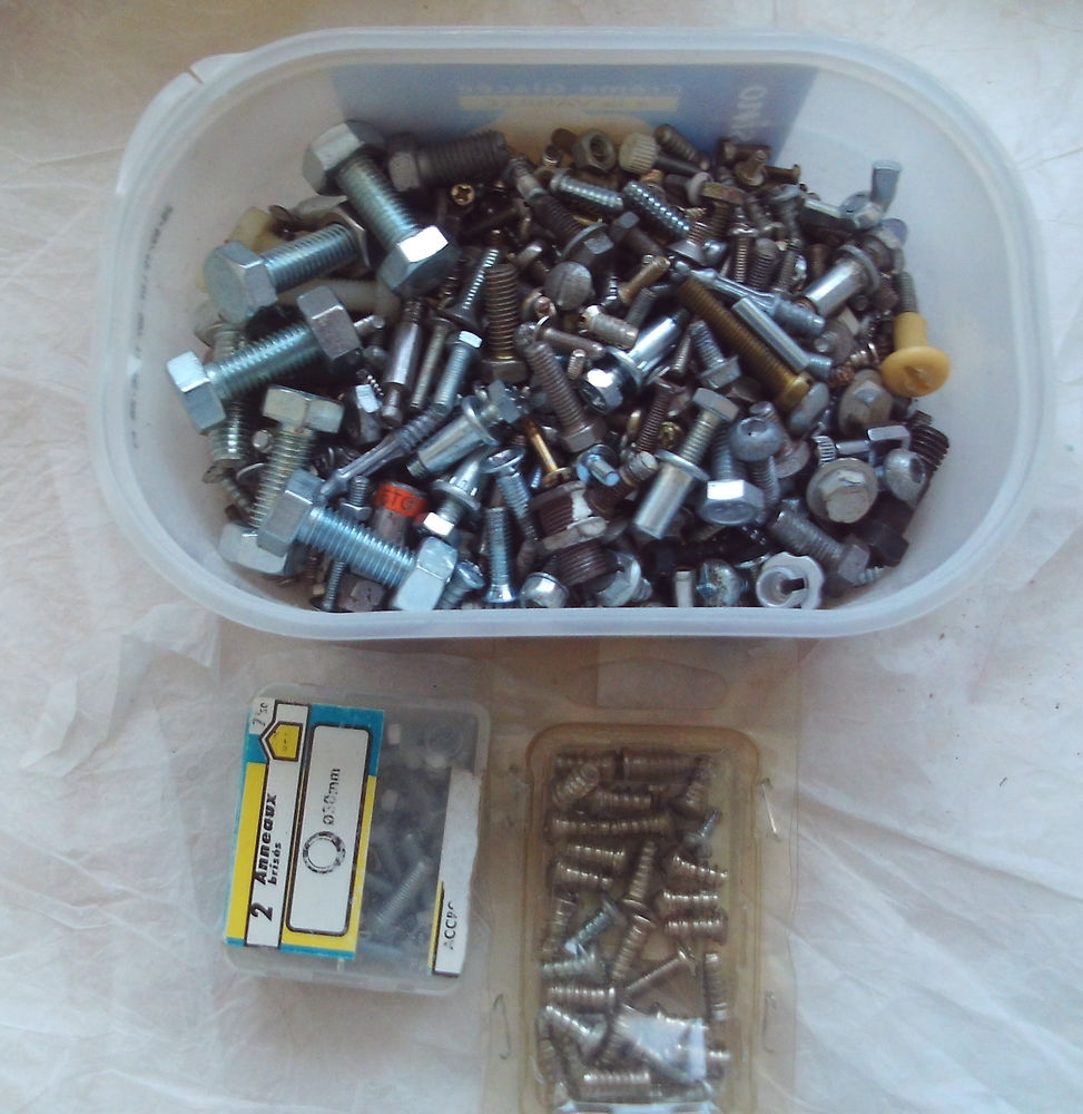 Lot de plus de  2,1kg de boulons divers 38 Villeurbanne (69)