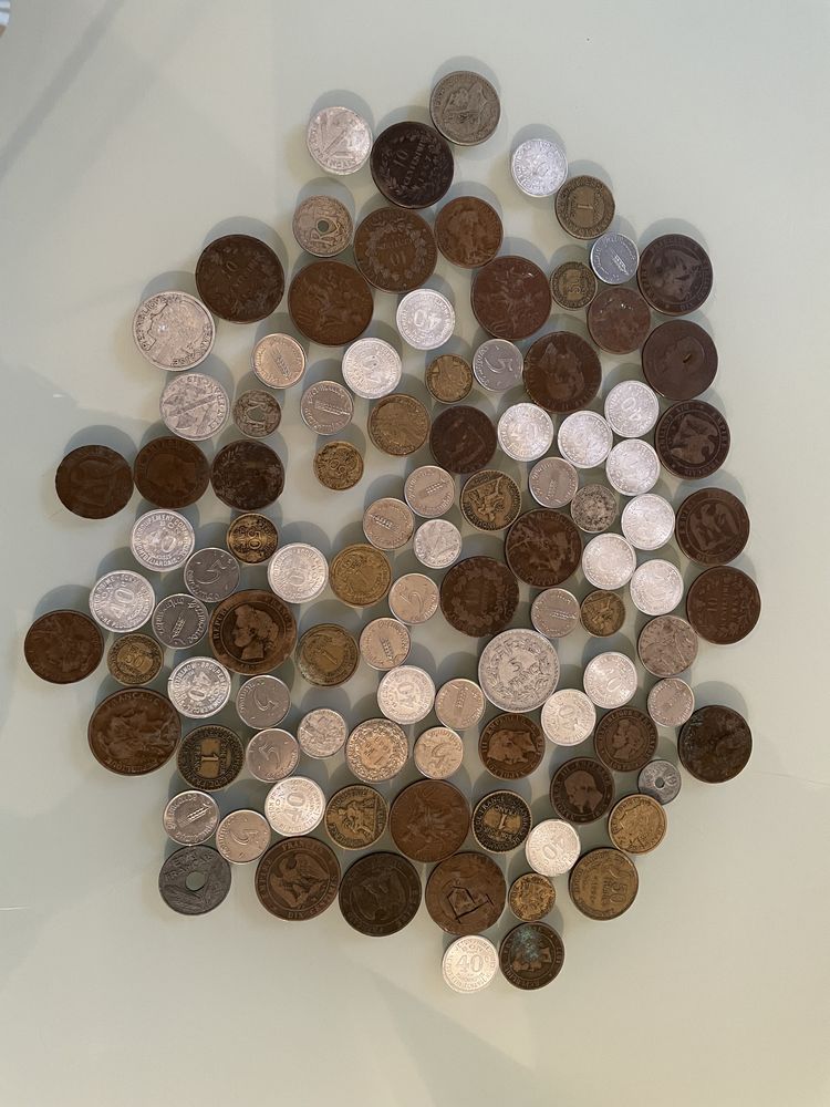 Lot de plus de 100 pi�ces de collection 90 Beauvais (60)