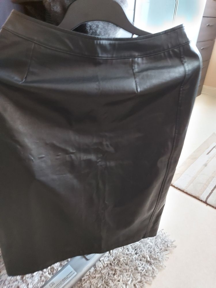 plusieurs articles jupe, robes � l'unit� 6 Charleville-M�zi�res (08)