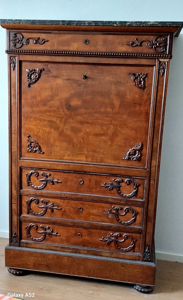 Plusieurs  meubles anciens  cause dc 70 Bretteville-sur-Odon (14)