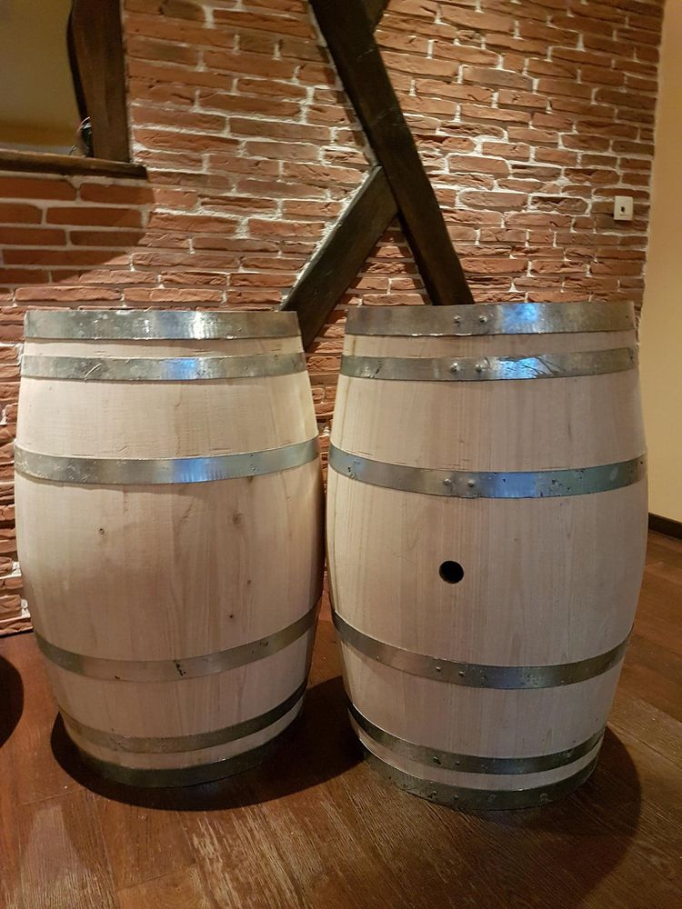 Plusieurs tonneaux neufs disponible 
150 Roanne (42)