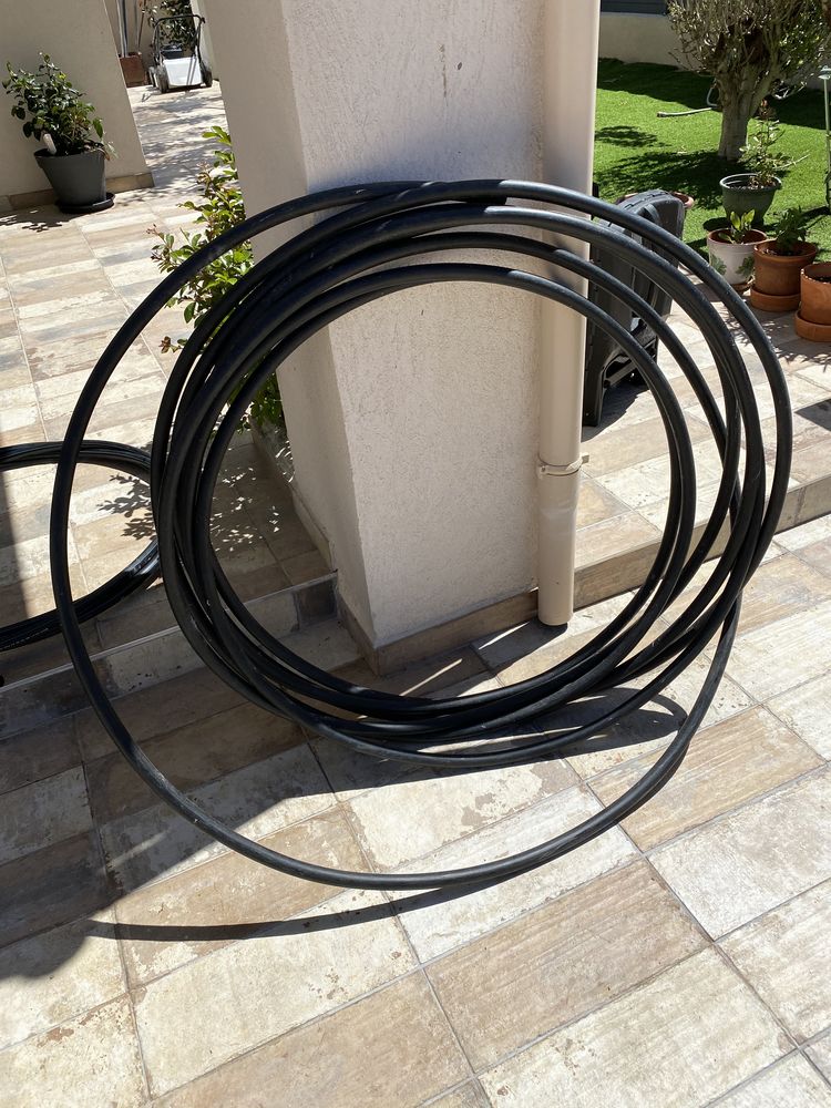 Plymouth diam�tre 20 15 Le Puy-Sainte-R�parade (13)