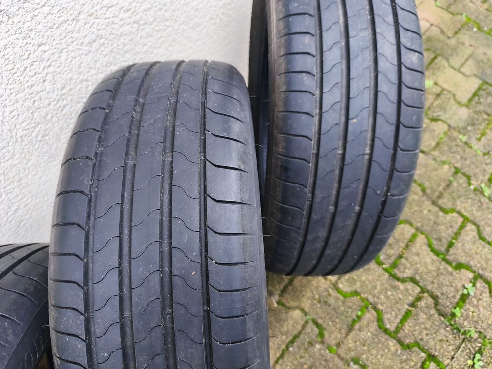 Pneu �t� Bridgestone 225/55 R18 380 Saint-Fr�gant (29)