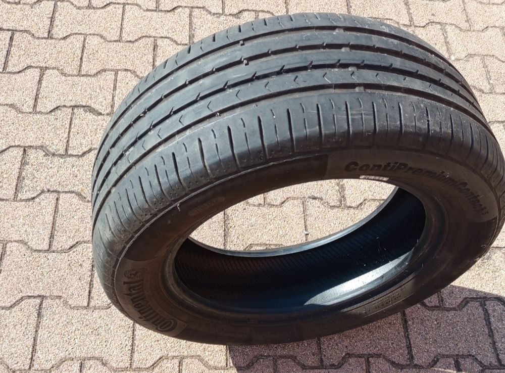 1 PNEU CONTINENTAL CONTIPROMIUM CONTACT 215/55  R 16 V 30 Beynost (01)